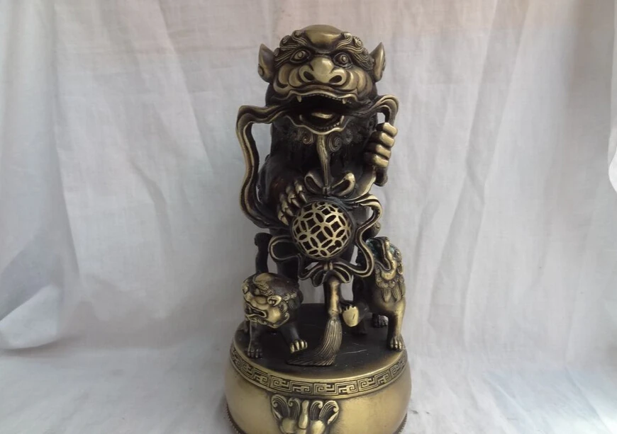 S5362 11" Chinese Bronze Wealth Lion Head Ball FengShui PiXiu On Drum Statue Sculpture D0318
S5362 11" Chinese Bronze Wealth Lion Head Ball FengShui PiXiu On Drum Statue Sculpture D0318