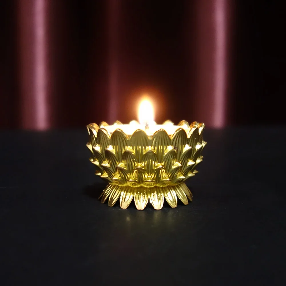 Metal candlestick, Tibet butter lamp holder,Alloy Buddha lamp lotus throne, No rust No fade
Metal candlestick, Tibet butter lamp holder,Alloy Buddha lamp lotus throne, No rust No fade