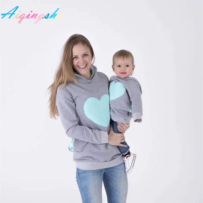 Mother and Daughter Clothes Spring Family Matching Sweatshirt Sweaters Family Clothing Mom Son Oufits Mama LOVE Hoodies Cotton
Mother and Daughter Clothes Spring Family Matching Sweatshirt Sweaters Family Clothing Mom Son Oufits Mama LOVE Hoodies Cotton