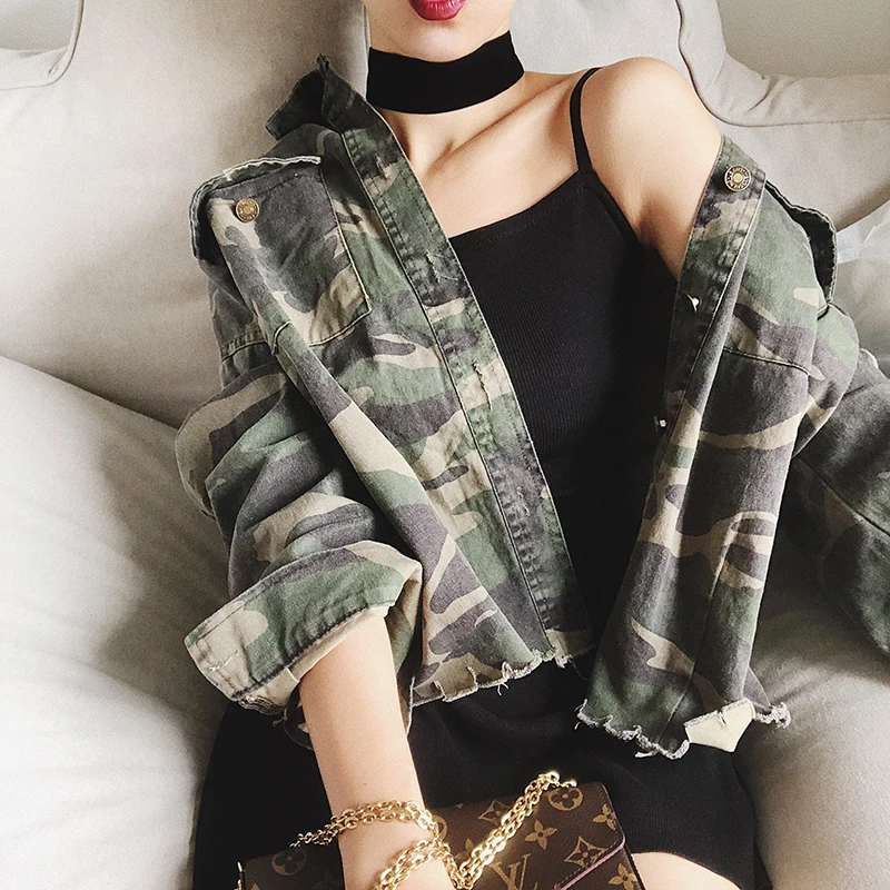 Camo Print Frayed Edge Detail Jacket Streetwear Single Breasted Pockets Shirt Women Long Sleeve Spring Autumn Loose Casual Tops
Camo Print Frayed Edge Detail Jacket Streetwear Single Breasted Pockets Shirt Women Long Sleeve Spring Autumn Loose Casual Tops