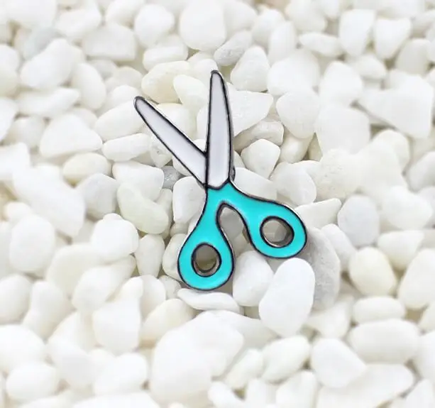 Small Lovely Enamel Oil Scissors Brooches Pins for women Tiny Barber Jewelry Party Gifts Cute Scissors Brooches Pins
Small Lovely Enamel Oil Scissors Brooches Pins for women Tiny Barber Jewelry Party Gifts Cute Scissors Brooches Pins