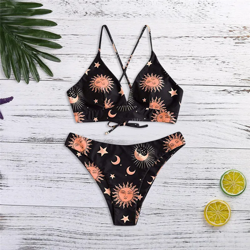 Ladies Star Moon Print Fresh Bikini Push-Up Padded Bra Beach Set Sexy Fashion Summer Swimsuit Beachwear Swimwear Bikinis 2019
Ladies Star Moon Print Fresh Bikini Push-Up Padded Bra Beach Set Sexy Fashion Summer Swimsuit Beachwear Swimwear Bikinis 2019