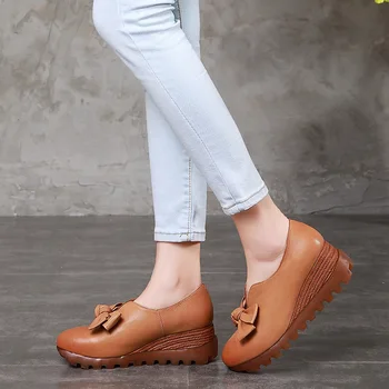 Big Size 34-42 Handmade Genuine Leather Women Shoes Moccasins Mother Loafers Soft Leisure Slip On Female Casual 4cm Heel Shoes
Big Size 34-42 Handmade Genuine Leather Women Shoes Moccasins Mother Loafers Soft Leisure Slip On Female Casual 4cm Heel Shoes