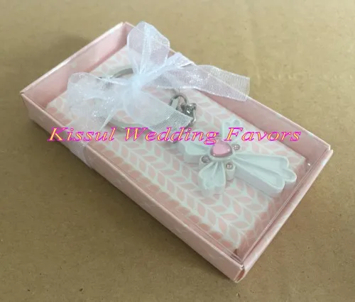 (30 Pieces/Lot) Baby souvenirs crystal Communion Favors of Pink Cross Key Chain blessing time favor for wedding and party gifts
(30 Pieces/Lot) Baby souvenirs crystal Communion Favors of Pink Cross Key Chain blessing time favor for wedding and party gifts