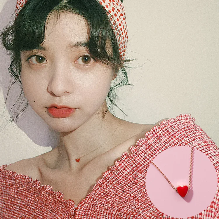 2018 Sweet Simple Gold Chain Enamel Glaze Red Love Heart Pendant Choker Necklace for Women Girls Valentine's Day Gift
2018 Sweet Simple Gold Chain Enamel Glaze Red Love Heart Pendant Choker Necklace for Women Girls Valentine's Day Gift