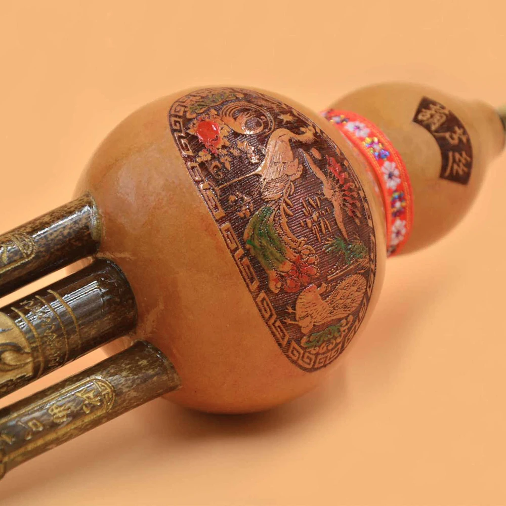 Description Picture 5 of itemChinese Handmade Black Bamboo Hulusi Gourd Cucurbit Flute Ethnic Musical Instrument Key of C with Case for Beginner Music Lovers