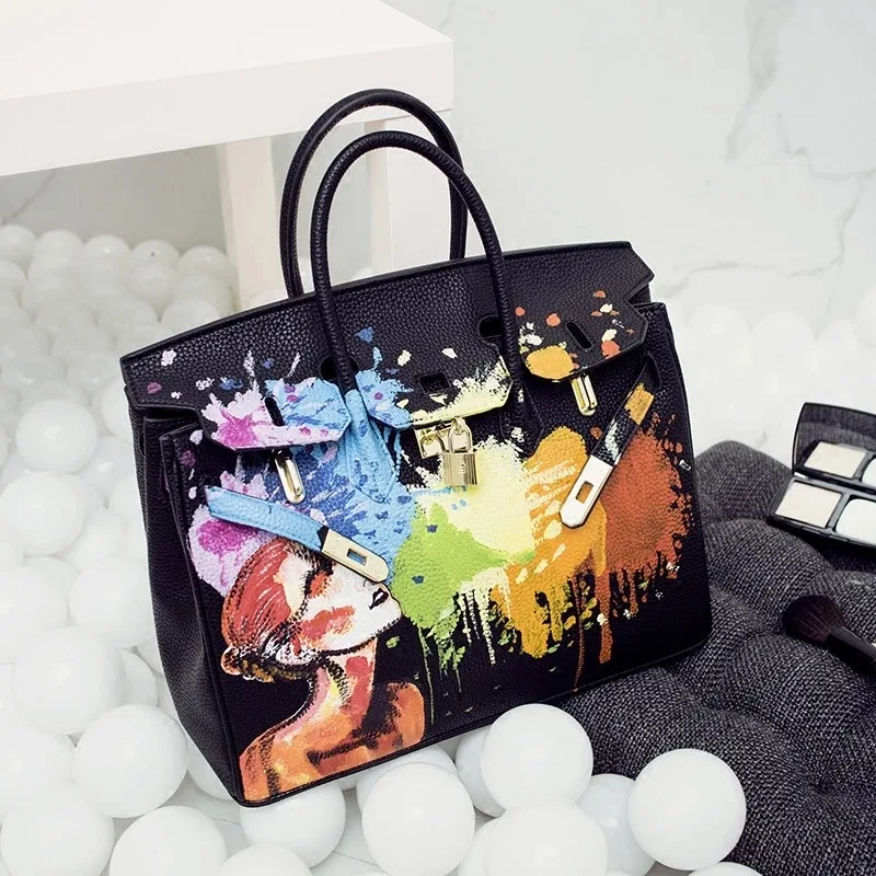 POP ART Graffiti multi colorful Girl Genuine Leather handbags bags for women 2018 Brand Design Famous famous painting bag Purses 
POP ART Graffiti multi colorful Girl Genuine Leather handbags bags for women 2018 Brand Design Famous famous painting bag Purses