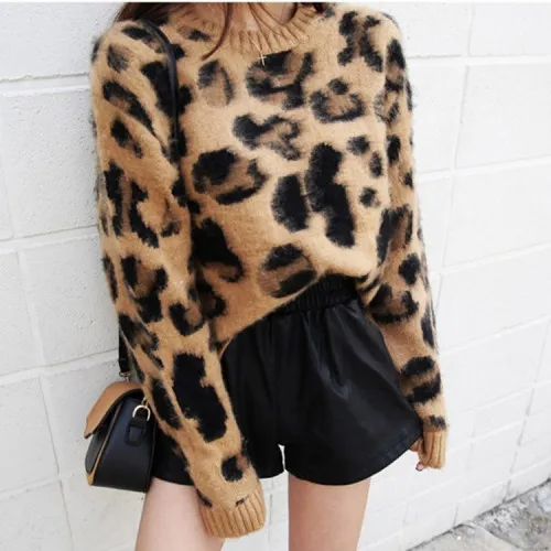 New Autumn Khaki Knit Tops Padded Pullover Female Oversized Vintage Leopard Sweater Long Sleeve Loose Women Sweaters Jumpers
New Autumn Khaki Knit Tops Padded Pullover Female Oversized Vintage Leopard Sweater Long Sleeve Loose Women Sweaters Jumpers