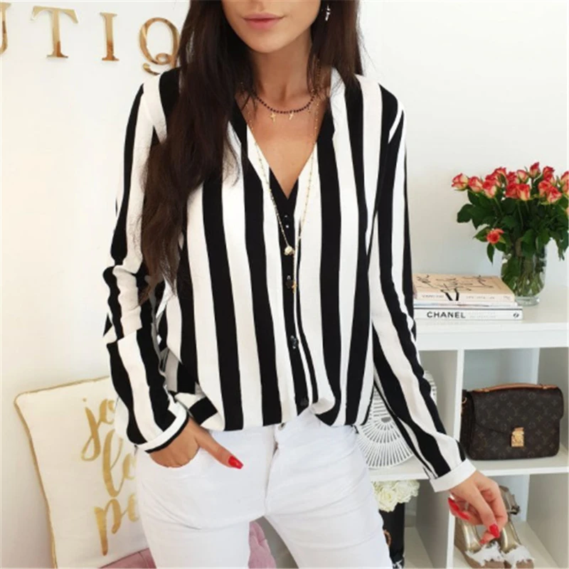 Womens Summer Striped Fashion Tops and Blouses V Neck Button Blouse Loose Harajuku Shirt Ladies Tunic Vintage camisa feminina
Womens Summer Striped Fashion Tops and Blouses V Neck Button Blouse Loose Harajuku Shirt Ladies Tunic Vintage camisa feminina