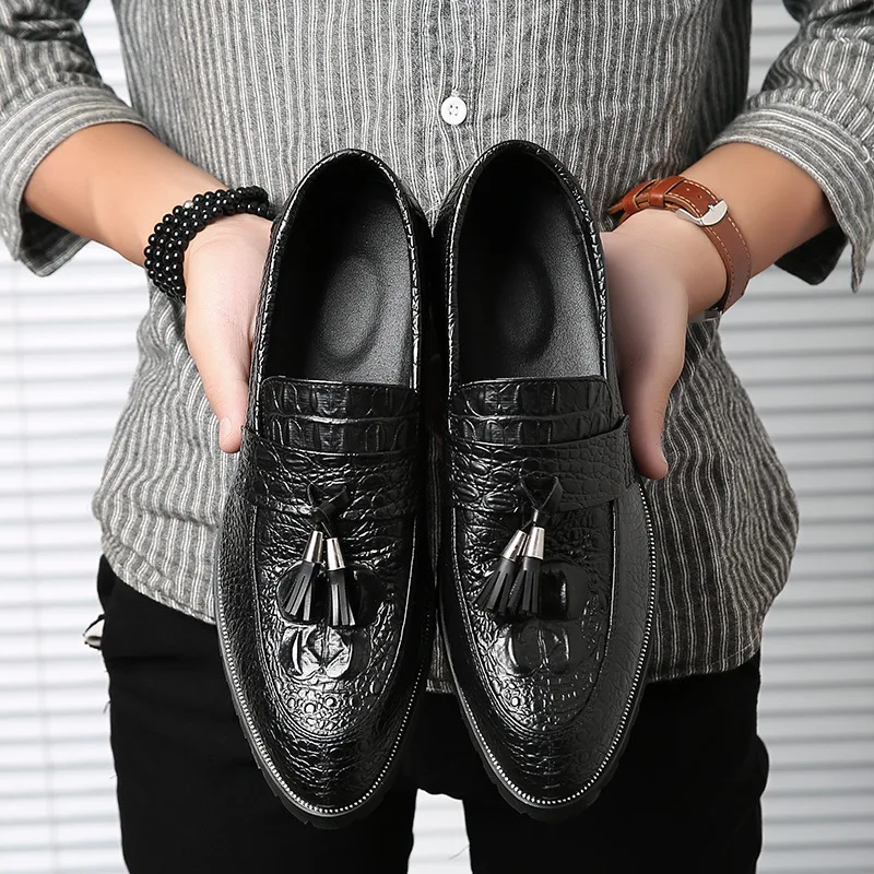 formal men shoes luxury brand loafers men shoes elegant tassel wedding dress sepatu slip on pria italian shoes men classic ghn78
formal men shoes luxury brand loafers men shoes elegant tassel wedding dress sepatu slip on pria italian shoes men classic ghn78