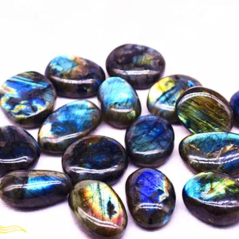 2pcs Beautiful color quartz crystals labradorite natural stones and minerals
2pcs Beautiful color quartz crystals labradorite natural stones and minerals