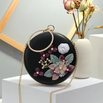Evening Bags Women Handbags 2019 Flowers Pu Leather Chain Circular Girl Handbags Mini Solid Colour Women Messenger Bags
Evening Bags Women Handbags 2019 Flowers Pu Leather Chain Circular Girl Handbags Mini Solid Colour Women Messenger Bags