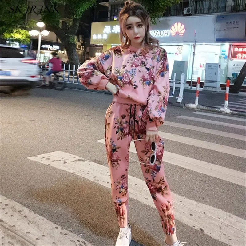 Spring Autumn Women's Suits Tops And Trousers Fashion Korean Style Print Sweatshirts High Waist Long Pants 2 Pieces Sets SR376
Spring Autumn Women's Suits Tops And Trousers Fashion Korean Style Print Sweatshirts High Waist Long Pants 2 Pieces Sets SR376