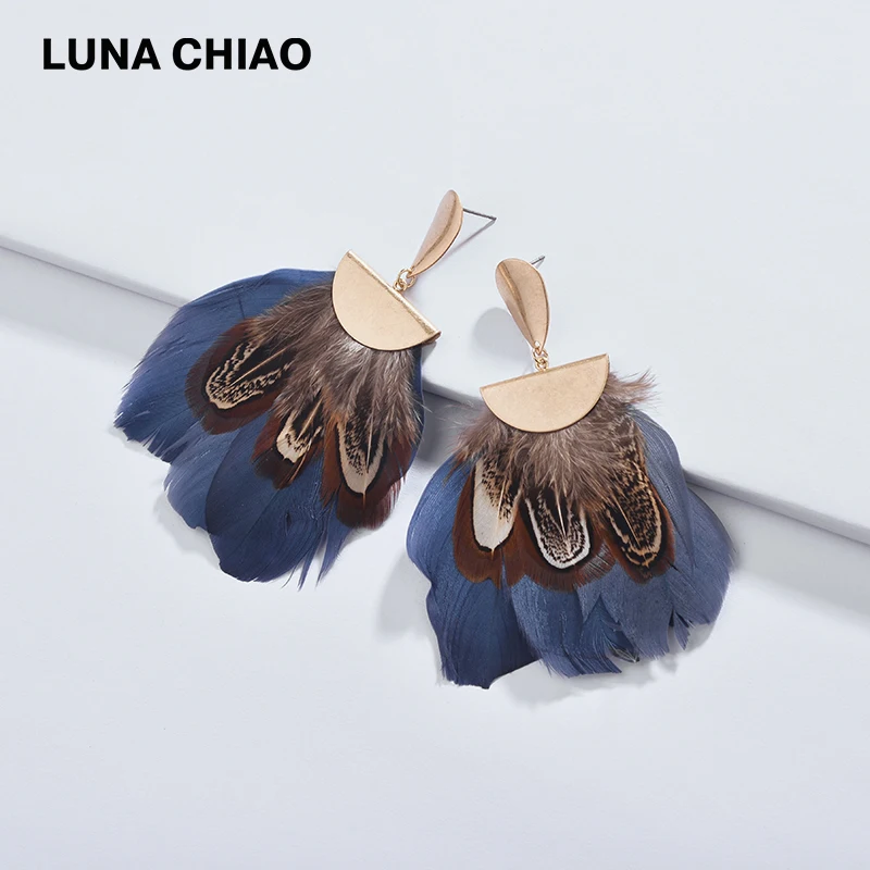 

LUNA CHIAO 2019 New Designer Jewelry Fashion Fancy Painted Real Feather Fan Fringed Shape Women Female Statement Earrings