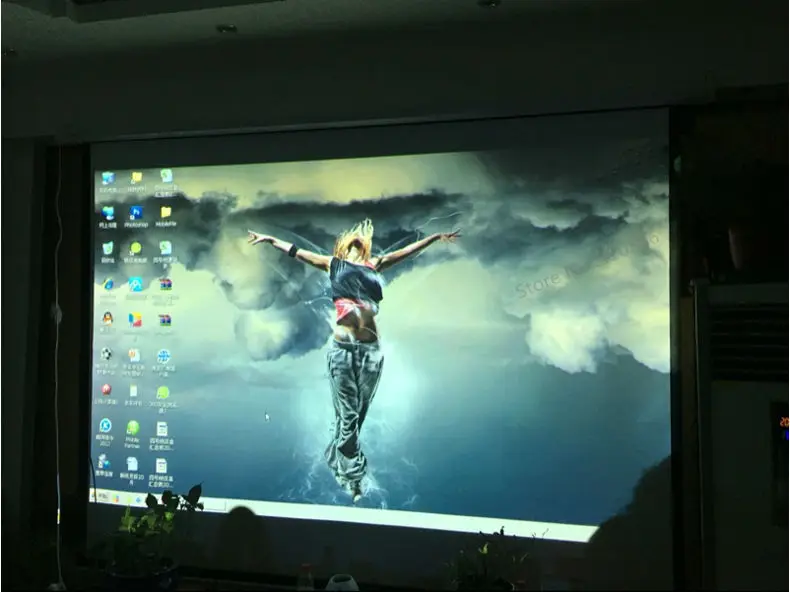 120 Inch 4 to 3 motorized screen pic 1