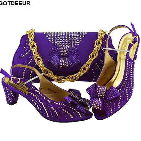 Ladies Italian Shoes and Bag Set Decorated with Rhinestone Designer Shoes Women Luxury 2019 Shoes with Matching Bag High Quality
Ladies Italian Shoes and Bag Set Decorated with Rhinestone Designer Shoes Women Luxury 2019 Shoes with Matching Bag High Quality