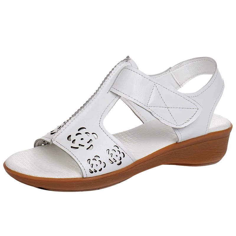 2019 Newest Summer Soft Comfortable Genuine Leather Sandals Women Casual Shoes Fashion Sandals Summer Shoes Flat Wedges Sandals
2019 Newest Summer Soft Comfortable Genuine Leather Sandals Women Casual Shoes Fashion Sandals Summer Shoes Flat Wedges Sandals