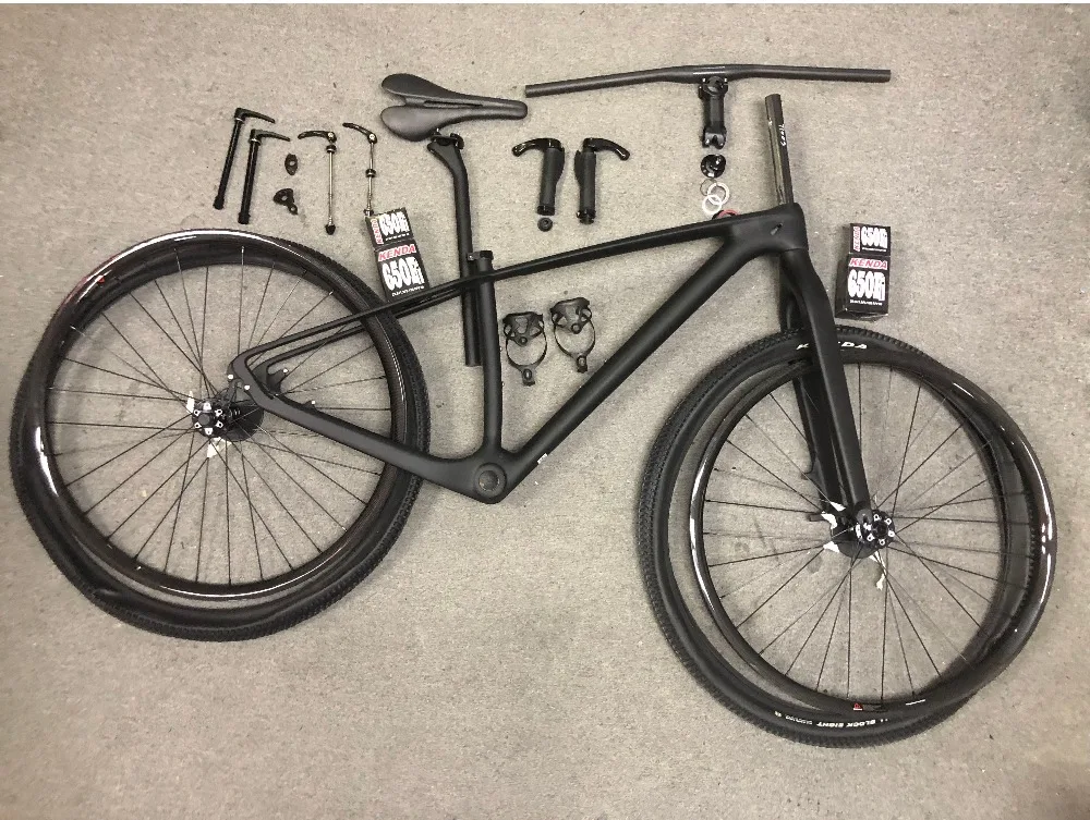 142*12MM thru axle carbon mountain bike frame 29er complete MTB bike T800 carbon mountain bike 29er
142*12MM thru axle carbon mountain bike frame 29er complete MTB bike T800 carbon mountain bike 29er