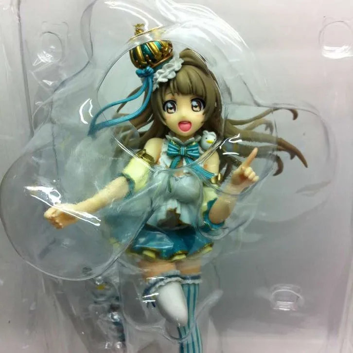 23cm Japanese Anime Figure Minami Kotori Action Figure 1/7 scale painted Snowman Ver Doll Model Toy
23cm Japanese Anime Figure Minami Kotori Action Figure 1/7 scale painted Snowman Ver Doll Model Toy