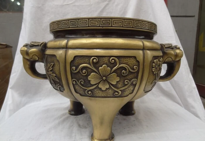 song voge gem S5463 16" Chinese Bronze Lion Head Statue Tibet Flower Sculpture Incense Burner Censer
song voge gem S5463 16" Chinese Bronze Lion Head Statue Tibet Flower Sculpture Incense Burner Censer