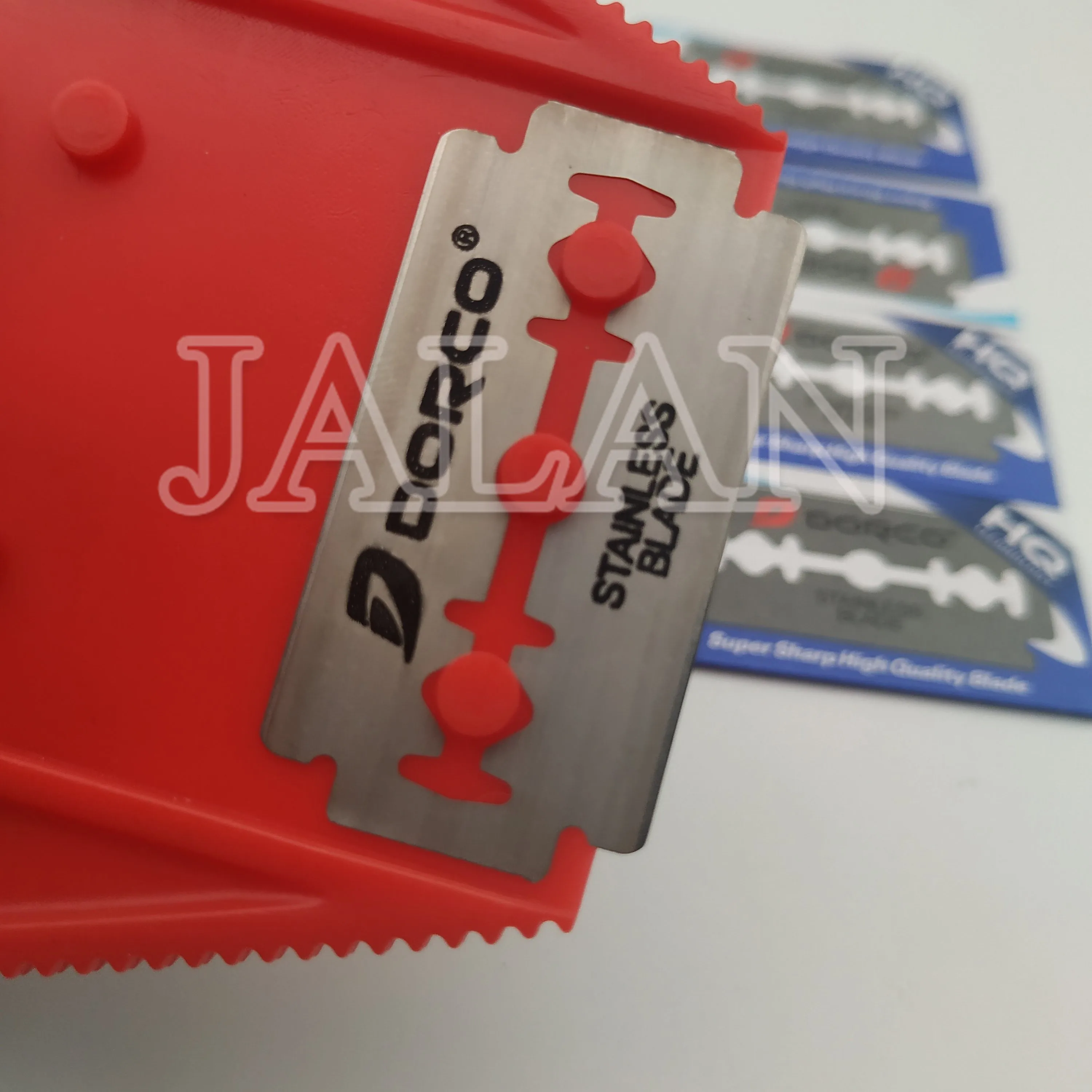 100pcs Dorco Double Side Blade + 5pcs Holder Spader Safety Razor Mobile Phone Edge LCD screen OCA Polarizer glue cleaning tool
100pcs Dorco Double Side Blade + 5pcs Holder Spader Safety Razor Mobile Phone Edge LCD screen OCA Polarizer glue cleaning tool