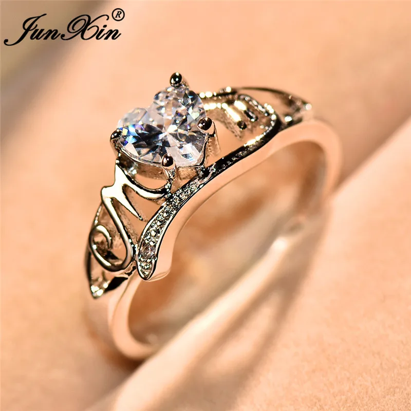 Cute Female Ladies White Heart Ring With Crystal Zircon Stone Fashion 925 Silver Mom Letter Rings For Women Mother's Day Gifts
Cute Female Ladies White Heart Ring With Crystal Zircon Stone Fashion 925 Silver Mom Letter Rings For Women Mother's Day Gifts