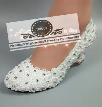 White lace pumps shoes woman wedges heel slip on silver crystal rhinestones brides wedding shoes HS309 bridal bridesmaid pumps 
White lace pumps shoes woman wedges heel slip on silver crystal rhinestones brides wedding shoes HS309 bridal bridesmaid pumps