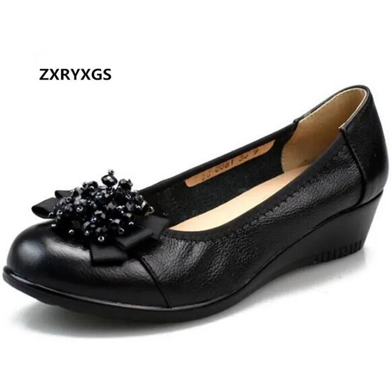 2019 New Autumn Rhinestone Bow Cow Leather Shoes Fashion Casual Shoes Plus Size Wedge Comfort Black Work Shoes High Heels 4 Cm 
2019 New Autumn Rhinestone Bow Cow Leather Shoes Fashion Casual Shoes Plus Size Wedge Comfort Black Work Shoes High Heels 4 Cm