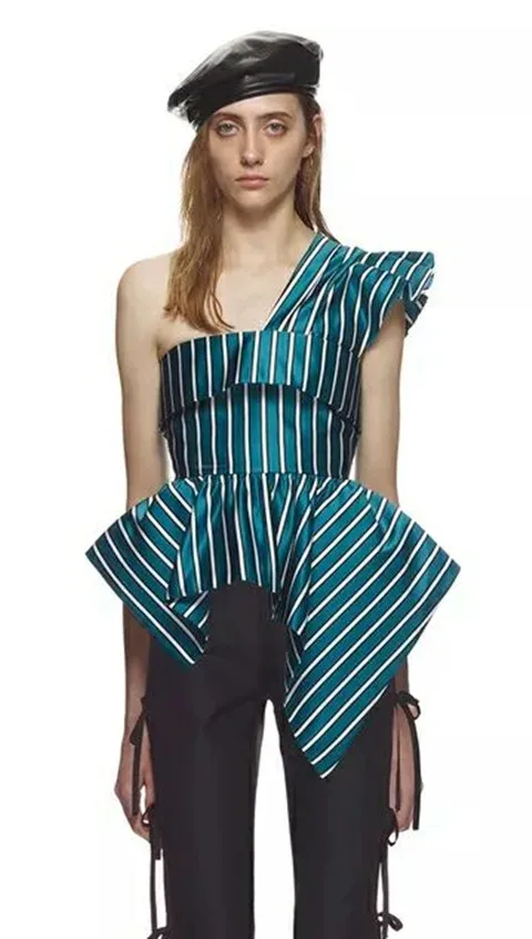 Striped Irregular Shirt Off Shoulder Ruffles Backless Tunic High Waist Zipper Blouse Female 2018 Summer Fashion New
Striped Irregular Shirt Off Shoulder Ruffles Backless Tunic High Waist Zipper Blouse Female 2018 Summer Fashion New