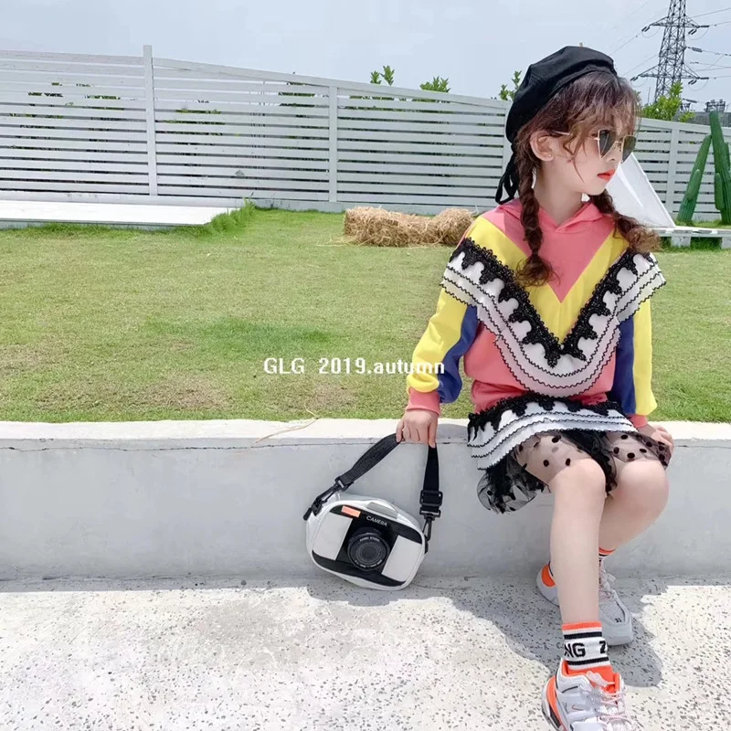 Children's wear 2019 autumn new children's suit children's national wind sweater skirt two-piece
Children's wear 2019 autumn new children's suit children's national wind sweater skirt two-piece