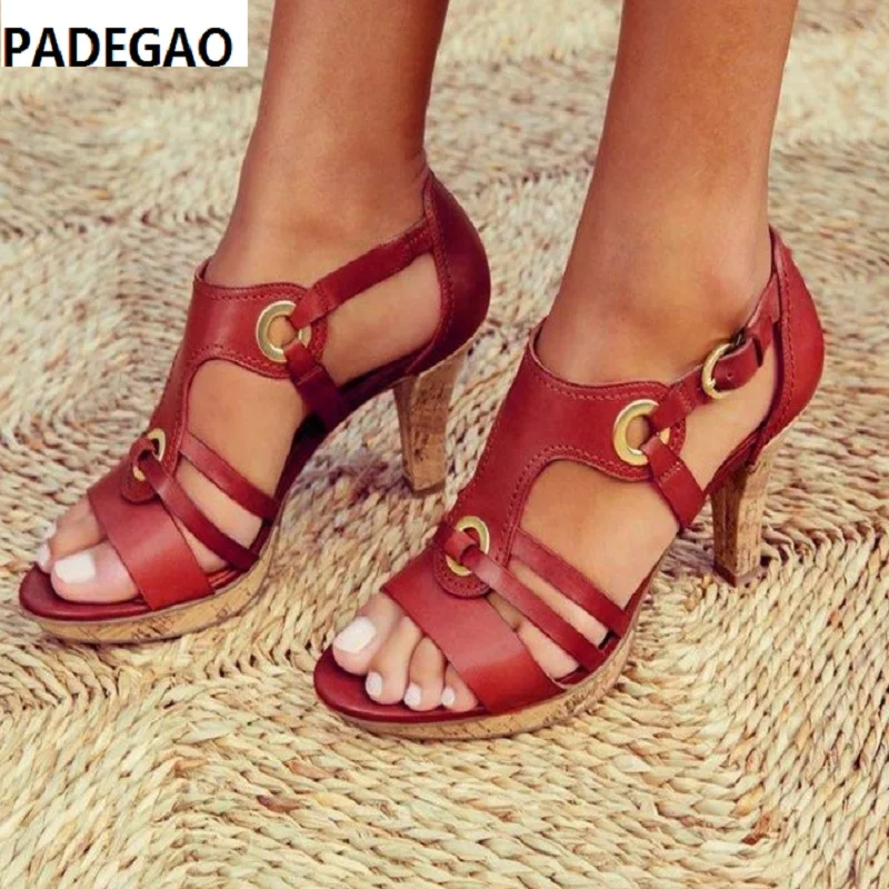 Summer hot style European and American waterproof platform metal buckle with high heels for women size 35-43 sandals
Summer hot style European and American waterproof platform metal buckle with high heels for women size 35-43 sandals