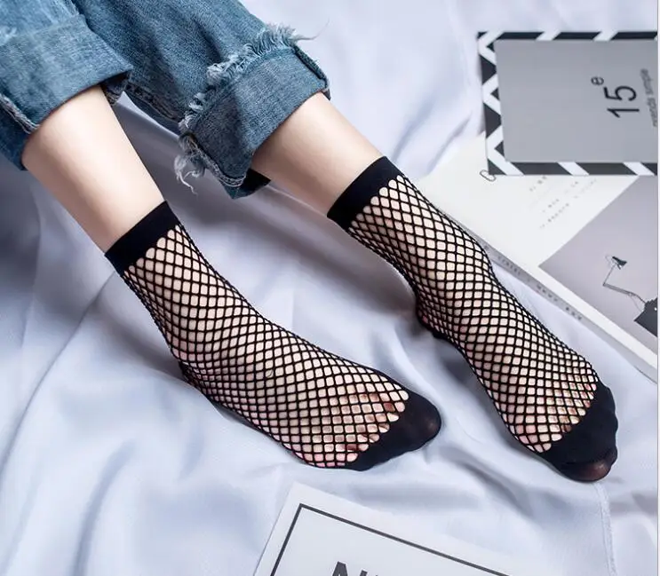 Fashion Punk Women Girls Sexy Black Hollow Out Breathable Mesh Fishnet Socks Female Gothic Stretchable Short Hosiery Ankle Socks
Fashion Punk Women Girls Sexy Black Hollow Out Breathable Mesh Fishnet Socks Female Gothic Stretchable Short Hosiery Ankle Socks