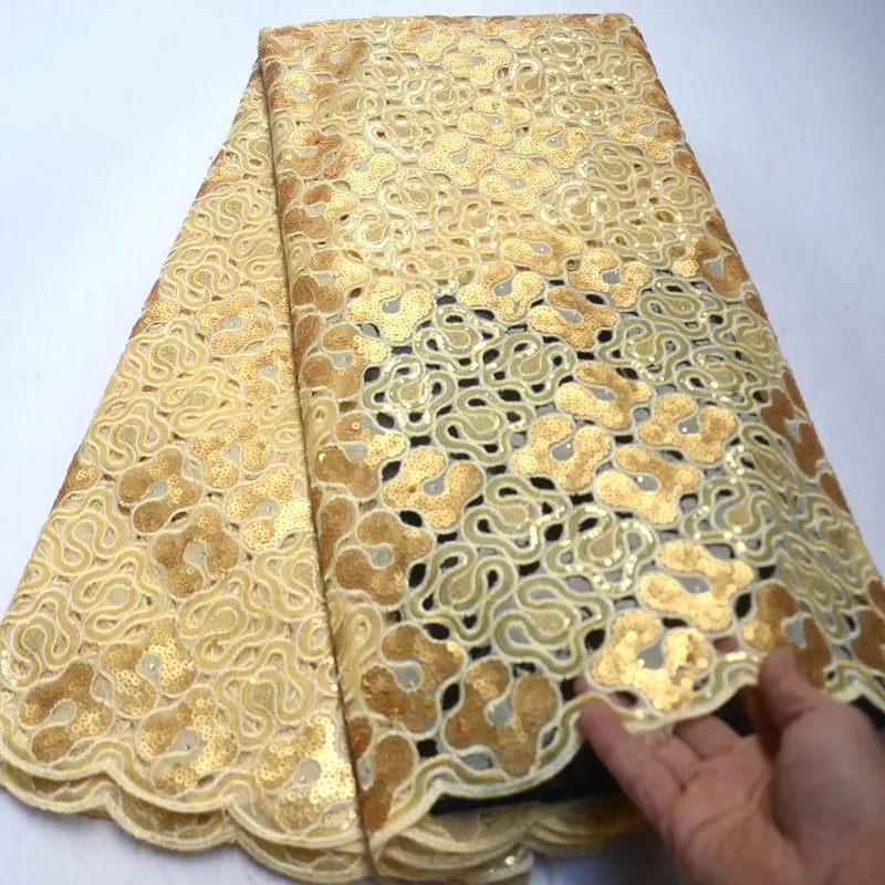 2019 high quality african sequin organza lace fabric gold French tulle embroidery lace fabric with sequins for women dress QG987
2019 high quality african sequin organza lace fabric gold French tulle embroidery lace fabric with sequins for women dress QG987