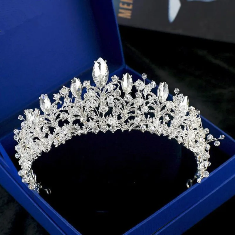 Gorgeous 2018 Big Wedding Crowns and Tiaras Jewelry Headpieces For Women Crystal Rhinestone Baroque Bridal Hair Headbands
Gorgeous 2018 Big Wedding Crowns and Tiaras Jewelry Headpieces For Women Crystal Rhinestone Baroque Bridal Hair Headbands