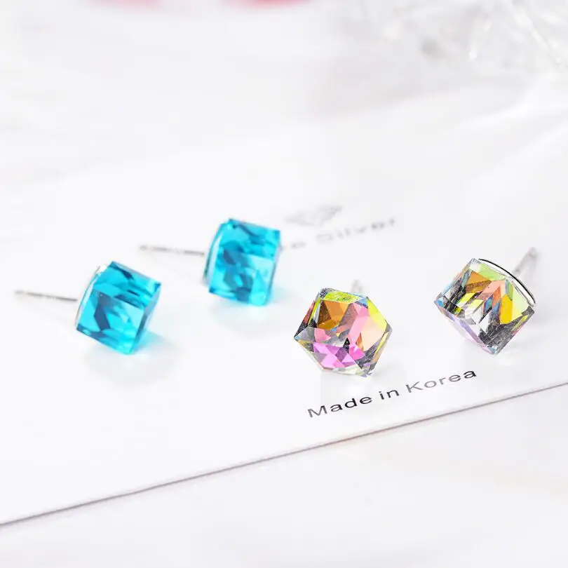 New Simple Cute Blue Color Square Crystal Stud Earrings For Women Trend Creative 925 Sterling Silver Party Gifts Jewelry SAE290
New Simple Cute Blue Color Square Crystal Stud Earrings For Women Trend Creative 925 Sterling Silver Party Gifts Jewelry SAE290