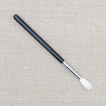 C05 Professional Makeup Brushes Soft Sokouhou Goat Hair Small Highlighter Brush Cosmetic Tools Make Up Brush
C05 Professional Makeup Brushes Soft Sokouhou Goat Hair Small Highlighter Brush Cosmetic Tools Make Up Brush