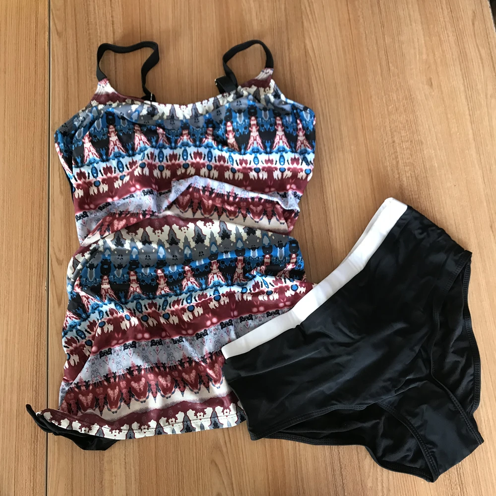 Huibu Tankini Two Pieces Swimsuit Paisley Print with shorts Swimwear Water Sports Bathing Suit
Huibu Tankini Two Pieces Swimsuit Paisley Print with shorts Swimwear Water Sports Bathing Suit