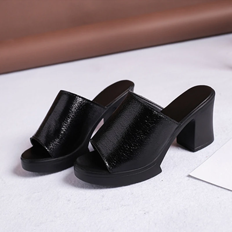 Ho Heave Women New Style Slippers Ladies Fashion Casual Sandals Women Heel High Platform Wedges Summer Outside Antiskid Shoes
Ho Heave Women New Style Slippers Ladies Fashion Casual Sandals Women Heel High Platform Wedges Summer Outside Antiskid Shoes