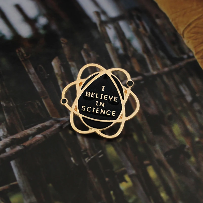 RNG Planet Space Around Earth Science Brooch 'I BELIEVE IN SCIENCE ' pin Around Earth Brooches Badge Fans Shirt brooch
RNG Planet Space Around Earth Science Brooch 'I BELIEVE IN SCIENCE ' pin Around Earth Brooches Badge Fans Shirt brooch