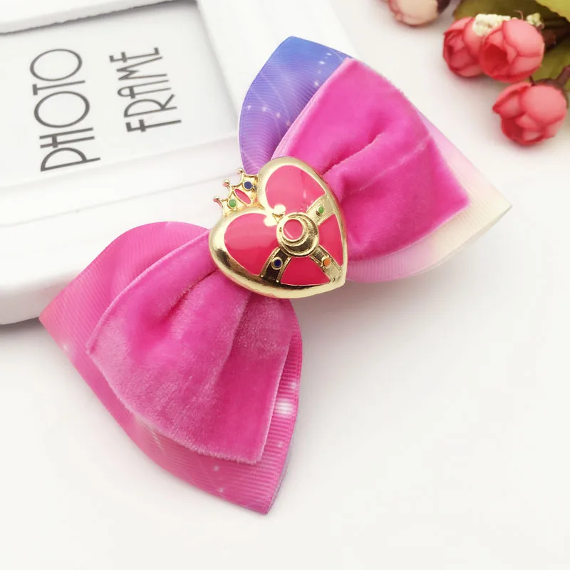 Anime Cosplay Sailor Moon Tsukino Usagi Cosmic Heart Brooch Hair Bow Hairpin Accessories
Anime Cosplay Sailor Moon Tsukino Usagi Cosmic Heart Brooch Hair Bow Hairpin Accessories