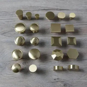 Simple Chinese round single hole copper handle drawer cabinet door Nordic American gold pure copper small handle
Simple Chinese round single hole copper handle drawer cabinet door Nordic American gold pure copper small handle
