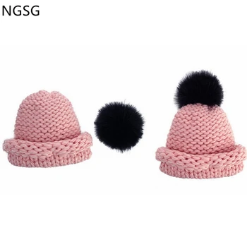 NGSG 2017 Winter Hat 12cm Luxury Real Fox Pompon Balls Genuine Pom For Bag Hats Cap Scarf Gloves Attached Accessoreis wholesale
NGSG 2017 Winter Hat 12cm Luxury Real Fox Pompon Balls Genuine Pom For Bag Hats Cap Scarf Gloves Attached Accessoreis wholesale