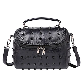 2020 Rivet Genuine Leather Messenger Bag Women Braid Weave Sheepskin Tote Handbag sac a main Travel Crossbody M272
2020 Rivet Genuine Leather Messenger Bag Women Braid Weave Sheepskin Tote Handbag sac a main Travel Crossbody M272