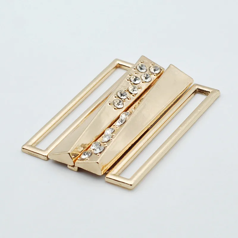 Fashion Rhinestones Decorated Belt Metal Buckles Combined Clasp Button for Woman Down Jacket Fur Coat Garment Accessories Supply
Fashion Rhinestones Decorated Belt Metal Buckles Combined Clasp Button for Woman Down Jacket Fur Coat Garment Accessories Supply