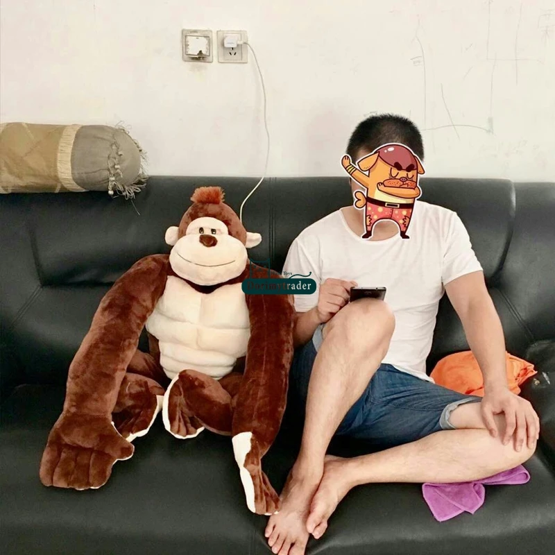 giant stuffed gorilla carnival
