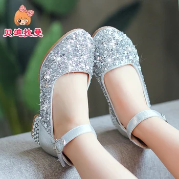 Girls 'heels, princesses' shoes, children's crystal girls' piano performances, models 'catwalk, silver girls dress shoes
Girls 'heels, princesses' shoes, children's crystal girls' piano performances, models 'catwalk, silver girls dress shoes