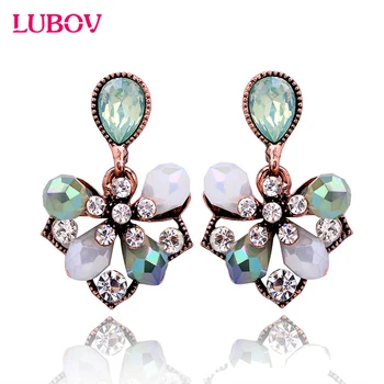 1 Pair Gorgeous Elegant Flower Petals Stud Earrings Fashion Women Rhinestone Earrings Party Jewelry Gift for Girlfriend
1 Pair Gorgeous Elegant Flower Petals Stud Earrings Fashion Women Rhinestone Earrings Party Jewelry Gift for Girlfriend