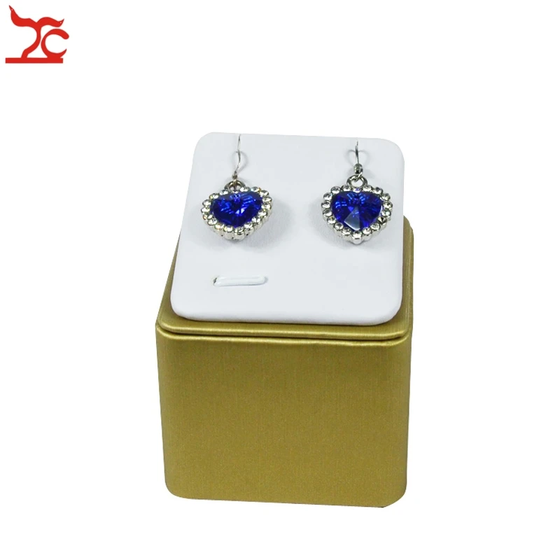 Fine Jewelry Display Stand Fashion Gold and White PU Vertical One Pair Earring Stud Storage Organizer Display Stand 5*5*6cm
Fine Jewelry Display Stand Fashion Gold and White PU Vertical One Pair Earring Stud Storage Organizer Display Stand 5*5*6cm