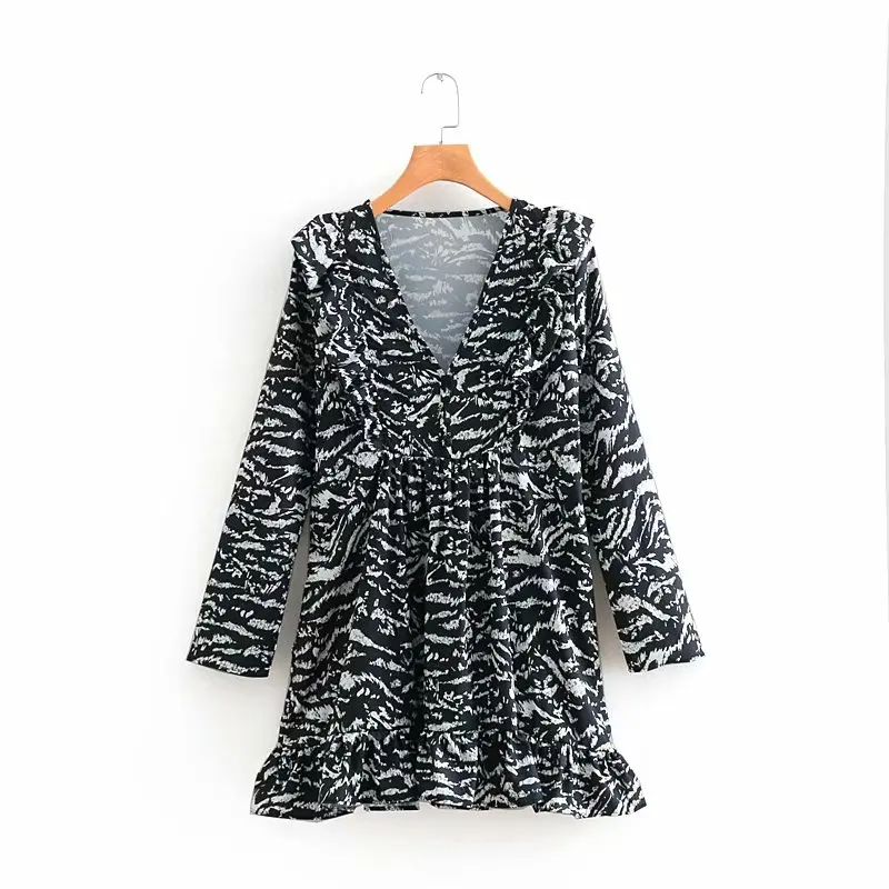 women vintage sexy animal skin printing pleated ruffles mini dress ladies v neck chic vestidos streetwear a line dresses DS1364
women vintage sexy animal skin printing pleated ruffles mini dress ladies v neck chic vestidos streetwear a line dresses DS1364