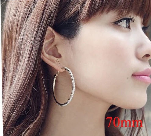 12pairs/lot 70mm Free Shipping Wholesale Fashion Earring Shiny Crystal Hoop Earring Big Hoop Earring ear stud
12pairs/lot 70mm Free Shipping Wholesale Fashion Earring Shiny Crystal Hoop Earring Big Hoop Earring ear stud
